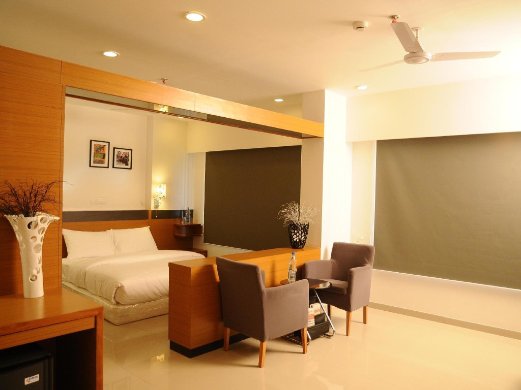 Двухместный люкс Hi 5 Hotel & Experience