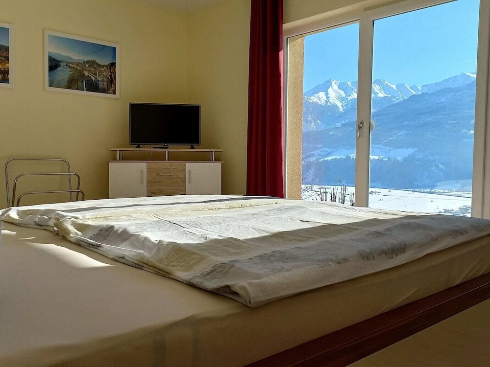 Апартаменты Sunlit Apartment near Ski Area in Walchen