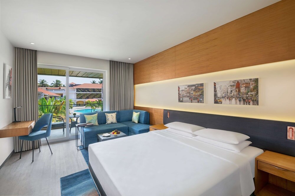 Standard Doppel Zimmer mit Balkon und mit Poolblick Hyatt Place Candolim GOA
