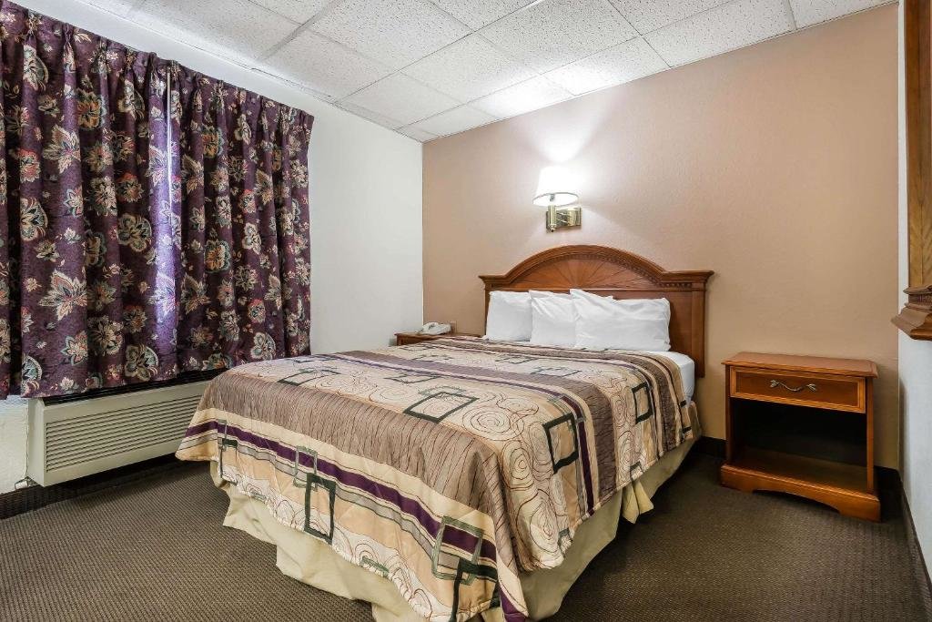 Standard Zimmer Quality Inn & Suites Binghamton Vestal