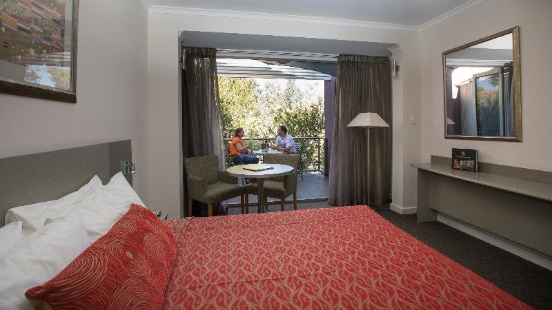 Standard Double room with balcony Stay at Alice Springs Hotel