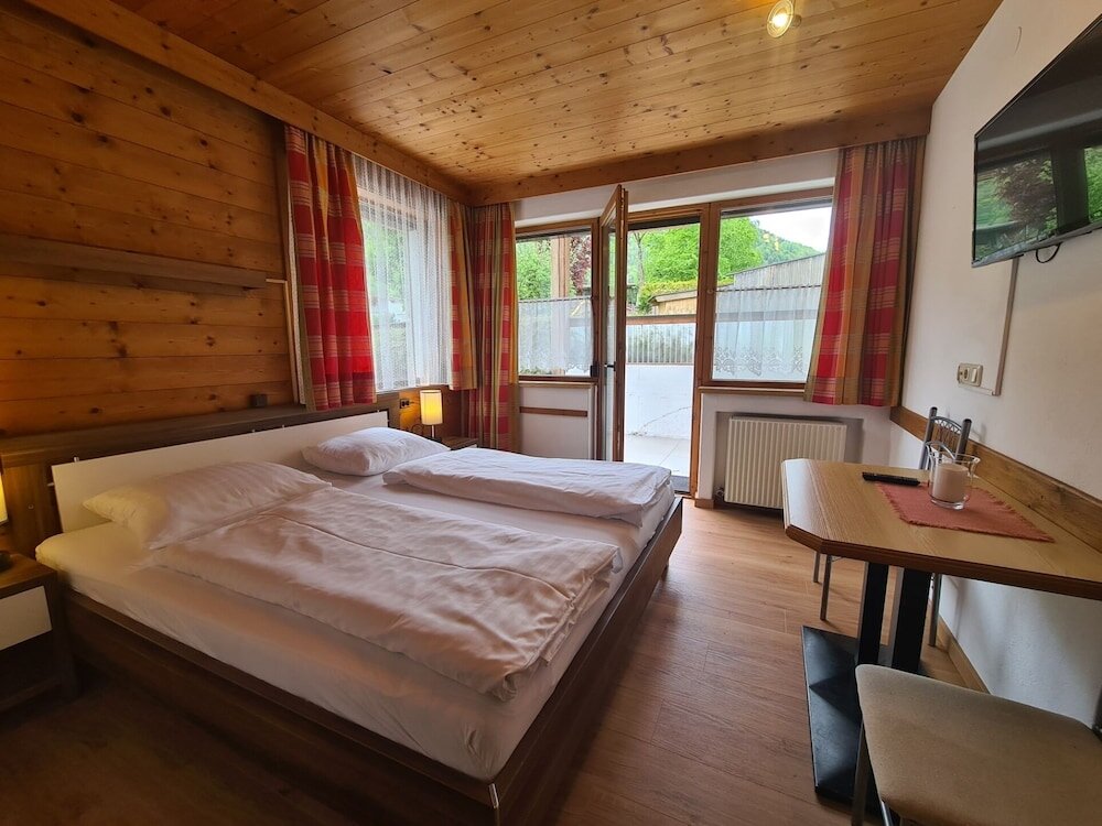 1 Bedroom Apartment with garden view Aparthotel Buchauer-Tirol