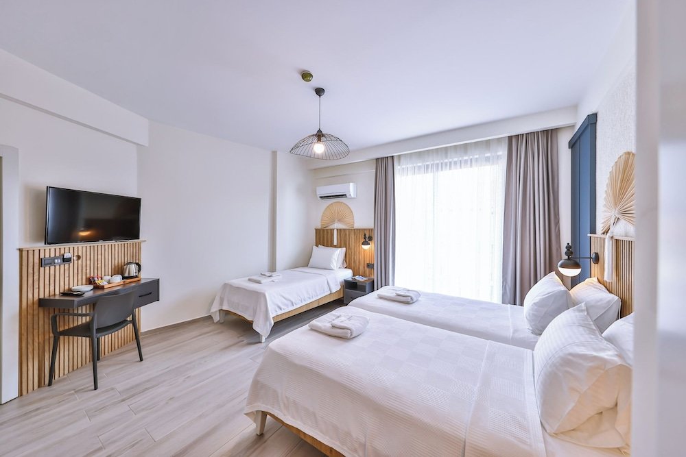 Comfort Triple room with city view Kas Athena Hotel