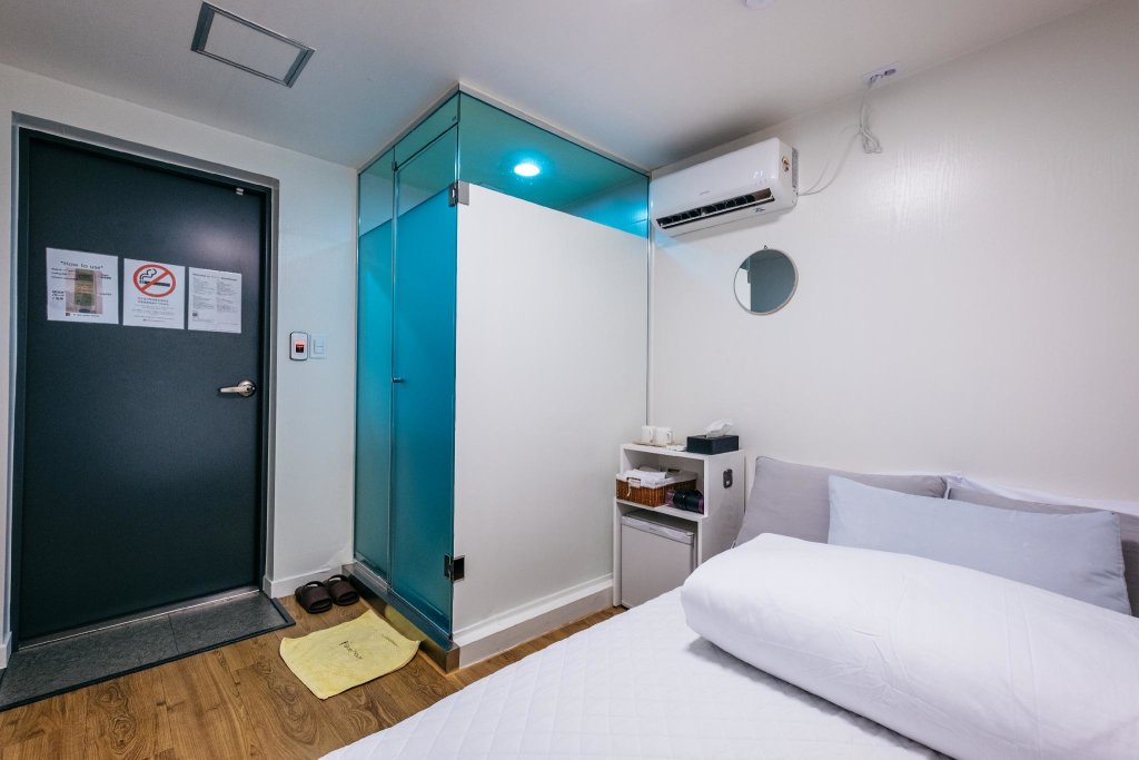 Standard Einzel Zimmer K Stay Guesthouse Myeongdong first
