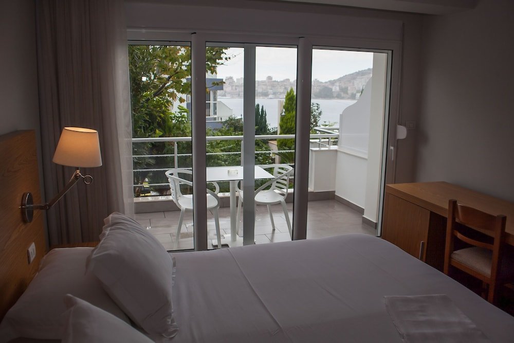 Двухместный номер Standard с балконом и с видом на море Hotel Agimi