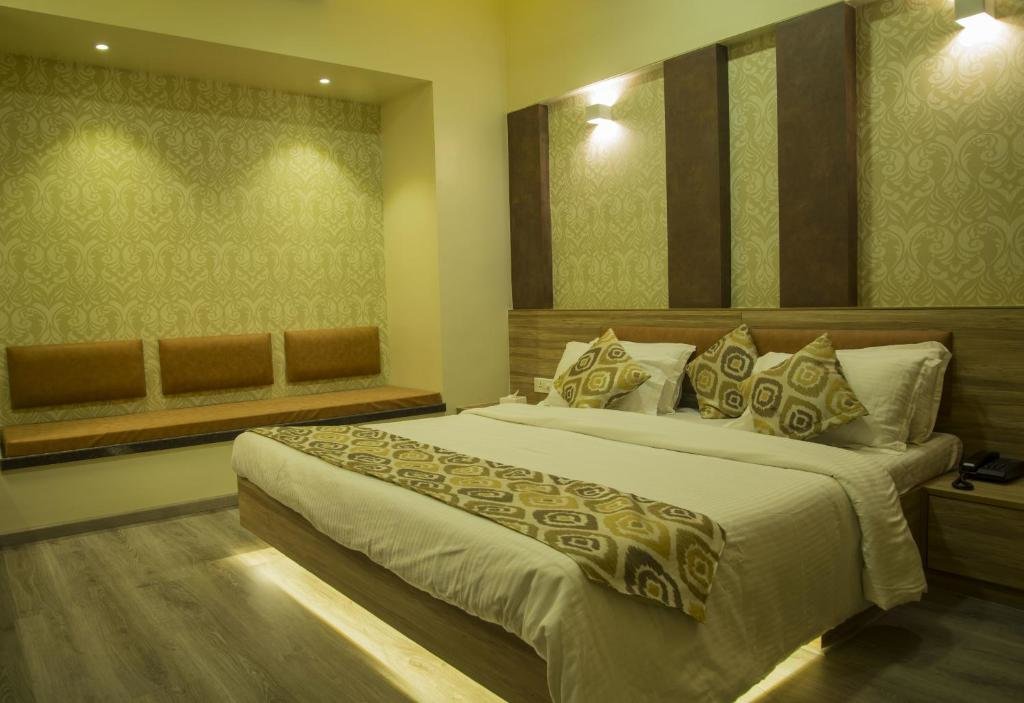 Suite Zaras Resort Khandala