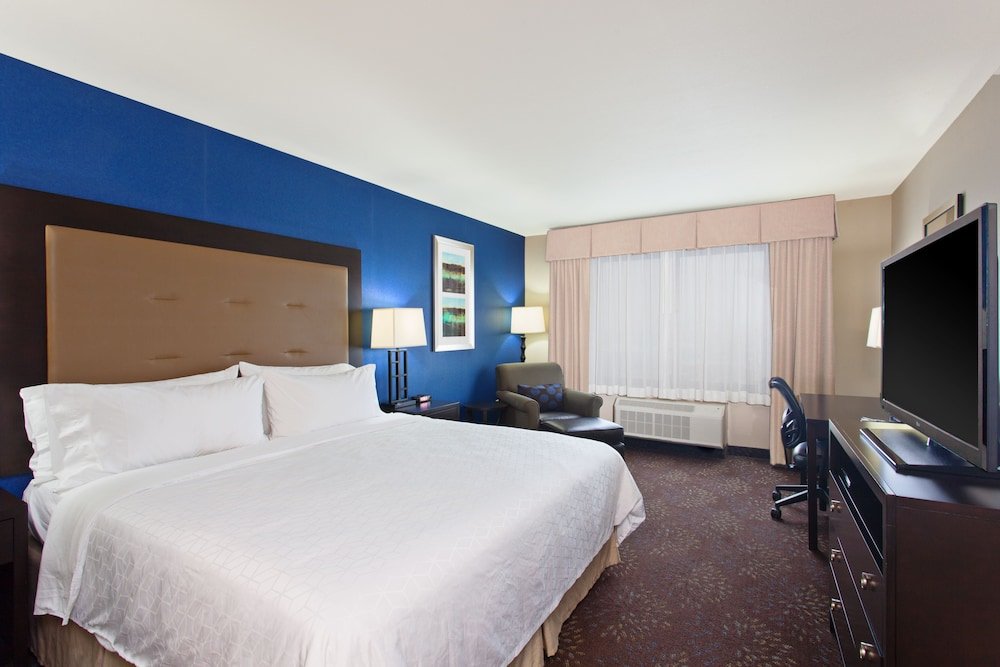 Номер Standard Holiday Inn Express Hotel & Suites Tacoma Downtown, an IHG Hotel
