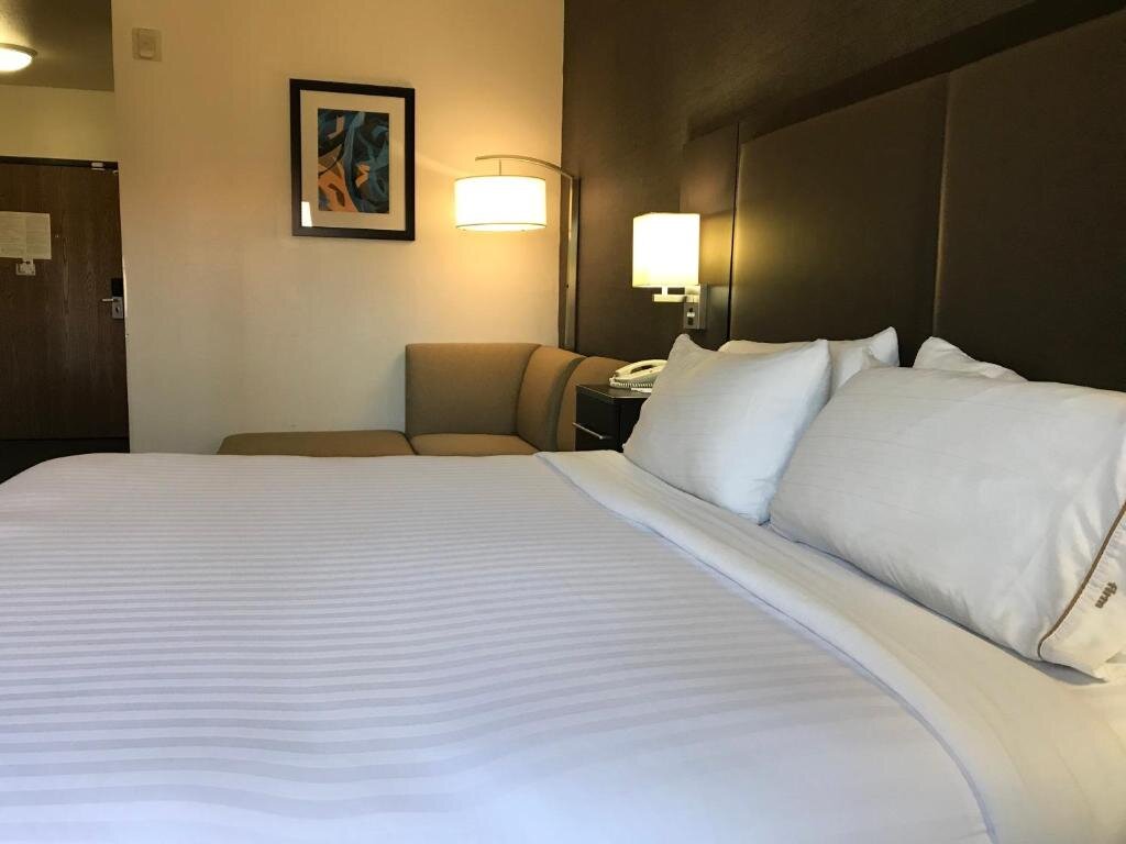 Другое Holiday Inn Express Hotel & Suites Barstow, an IHG Hotel