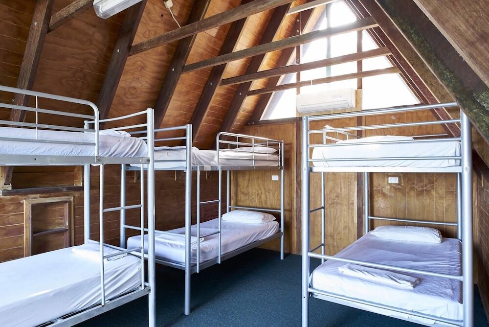 Кровать в общем номере с балконом Nomads Magnetic Island