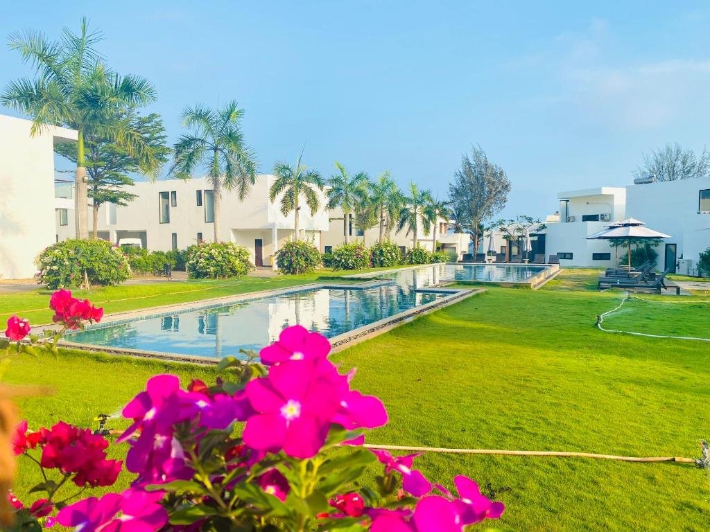 Cottage Saint Simeon Resort Villa Owner biệt thự mặt biển cao cấp