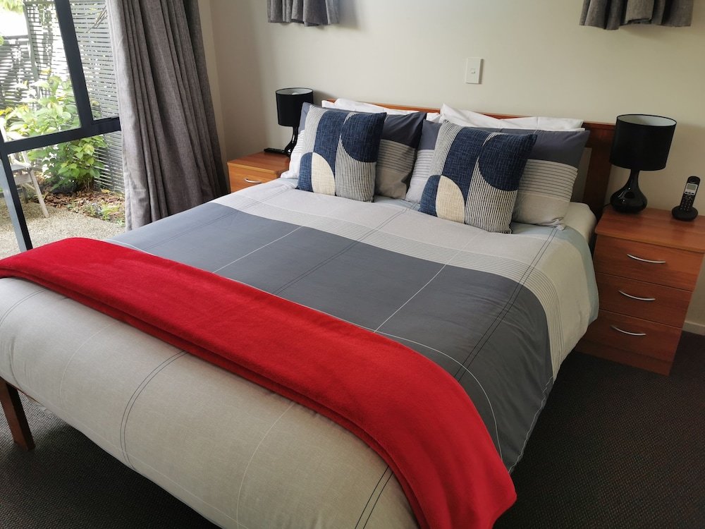 2 Bedrooms Standard Suite ASURE Ascot Motor Inn