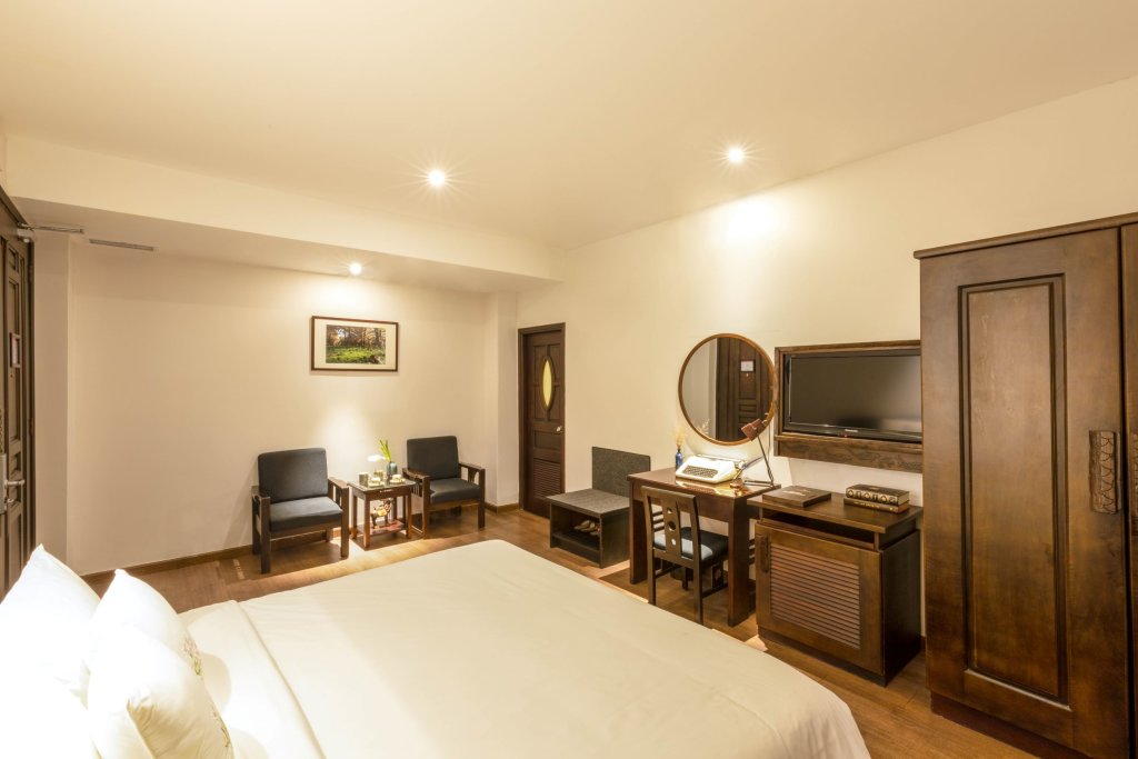 Двухместный номер Premier Cochin Zen Hotel