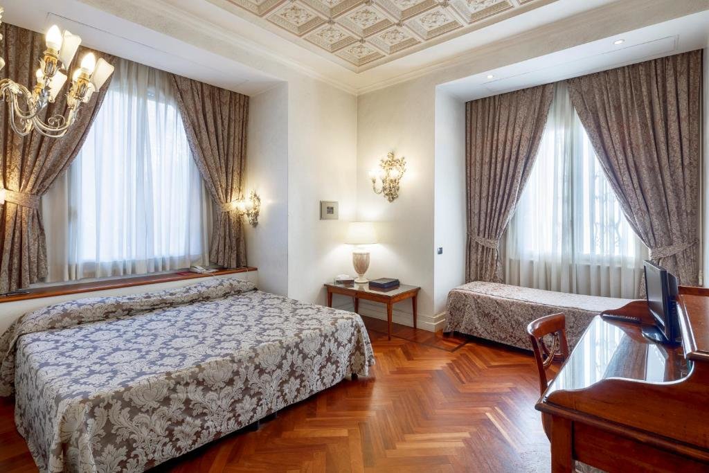 Classique triple chambre Hotel Aventino