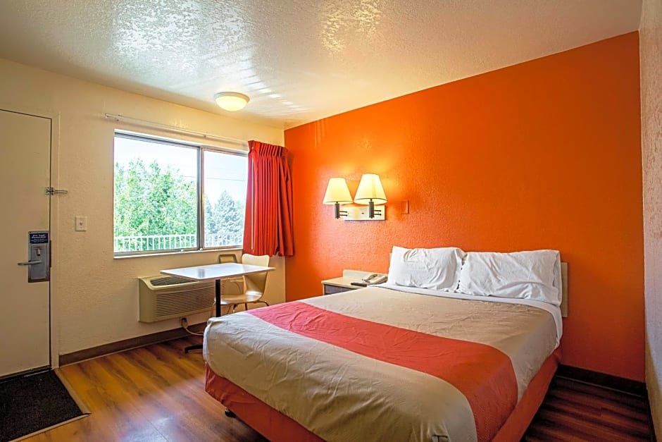 Standard room Motel 6-Prescott, AZ