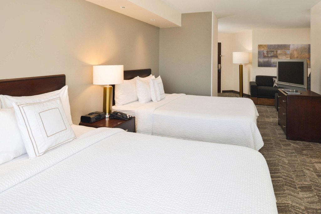 Двухместный люкс SpringHill Suites by Marriott Lancaster Palmdale