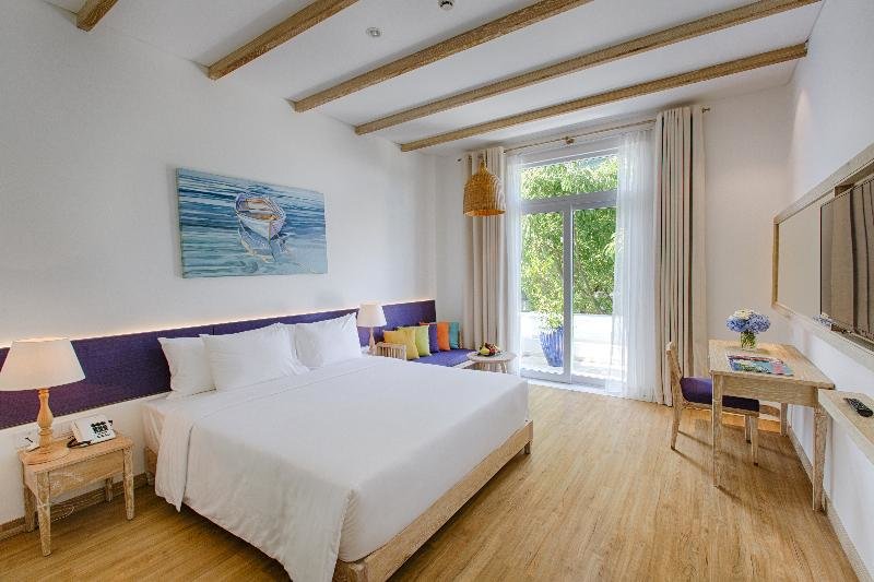 Standard Double room with balcony Risemount Premier Resort Da Nang