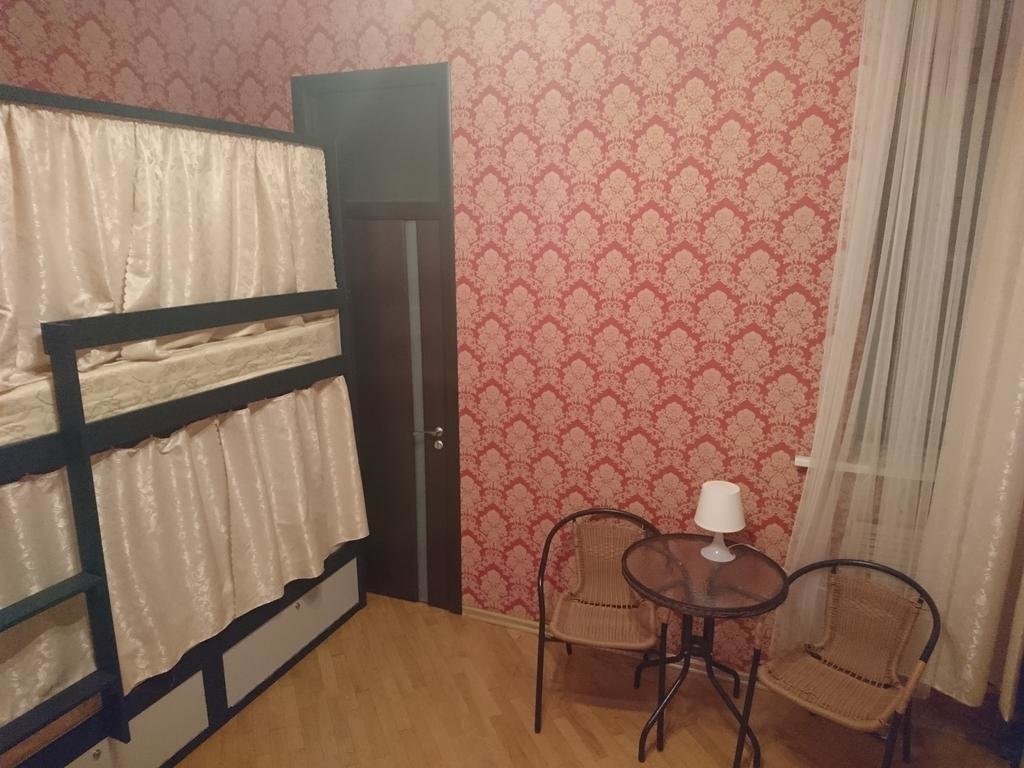 Cama en dormitorio compartido (dormitorio compartido femenino) Kutuzova 30 Hostel