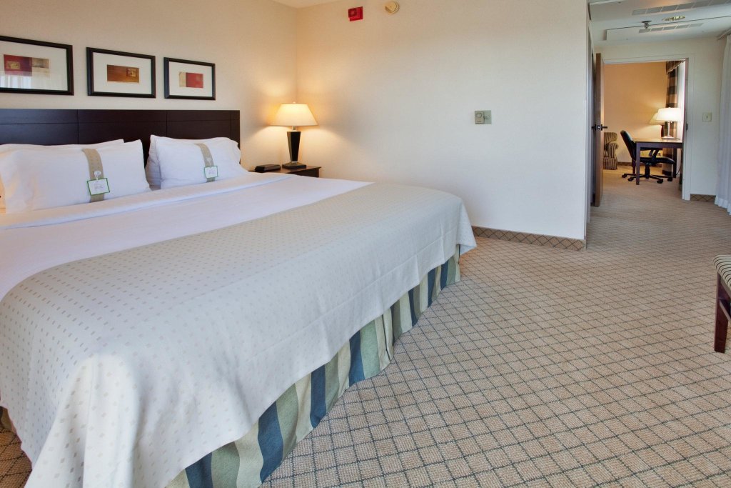 Habitación Premium Holiday Inn Hotel & Suites Springfield, an IHG Hotel