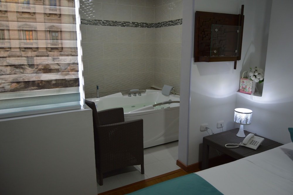 Двухместный номер Standard Hotel en Bogota - Fontana Di Trevi