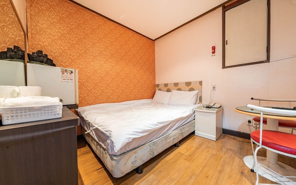 Standard Zimmer Incheon Sepian