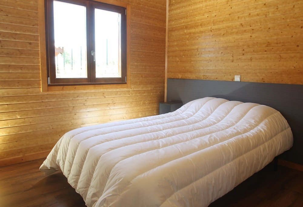 Chalet 2 dormitorios con balcón Douro Camping