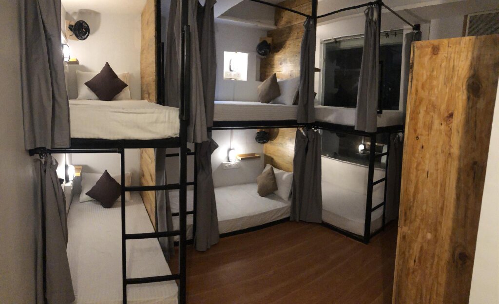 Кровать в общем номере (женский номер) Madpackers Agra