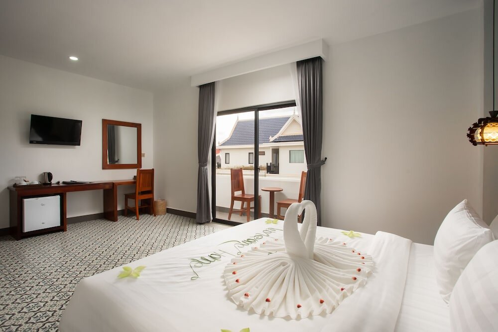 Deluxe double chambre avec balcon et Vue piscine GZ Bliss D'Angkor Suites