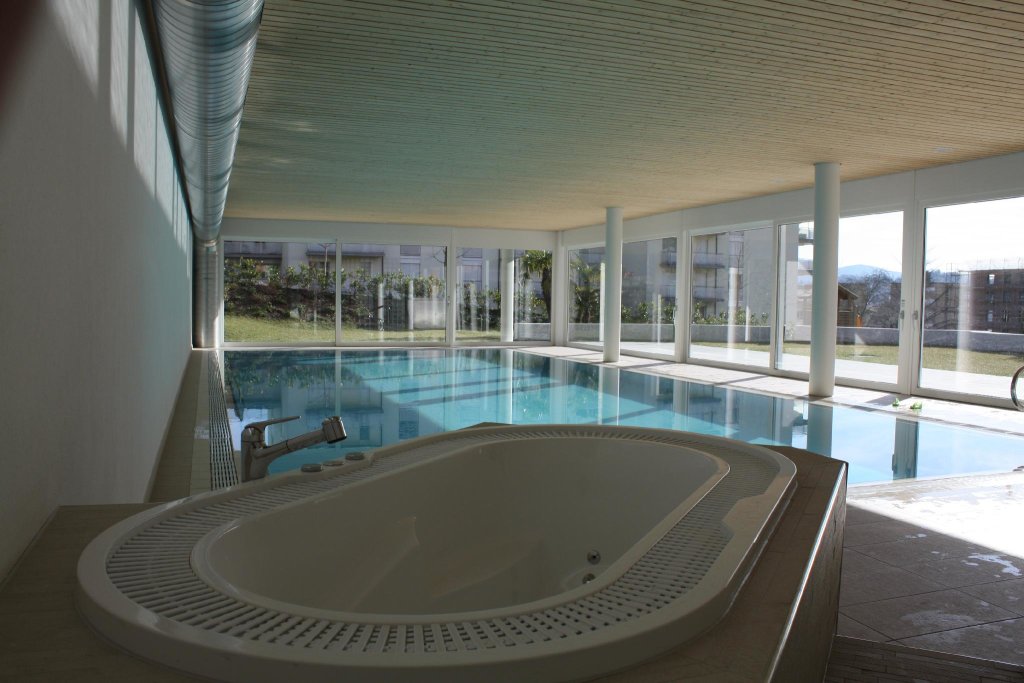 Apartment Indoor Swimming Pool, Sauna, Fitness, Private Gardens, Spacious Modern Apartment