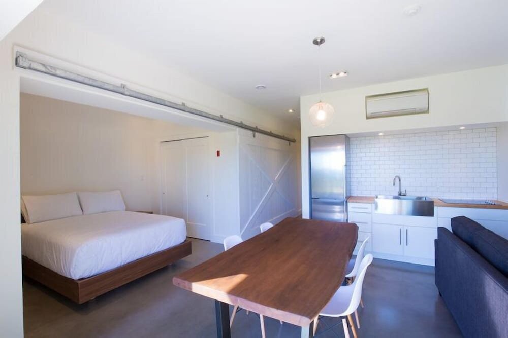 1 Bedroom Apartment Quarterdeck Beachside Villas & Lofts