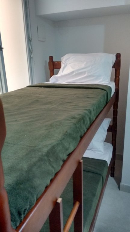Кровать в общем номере Rio Earth