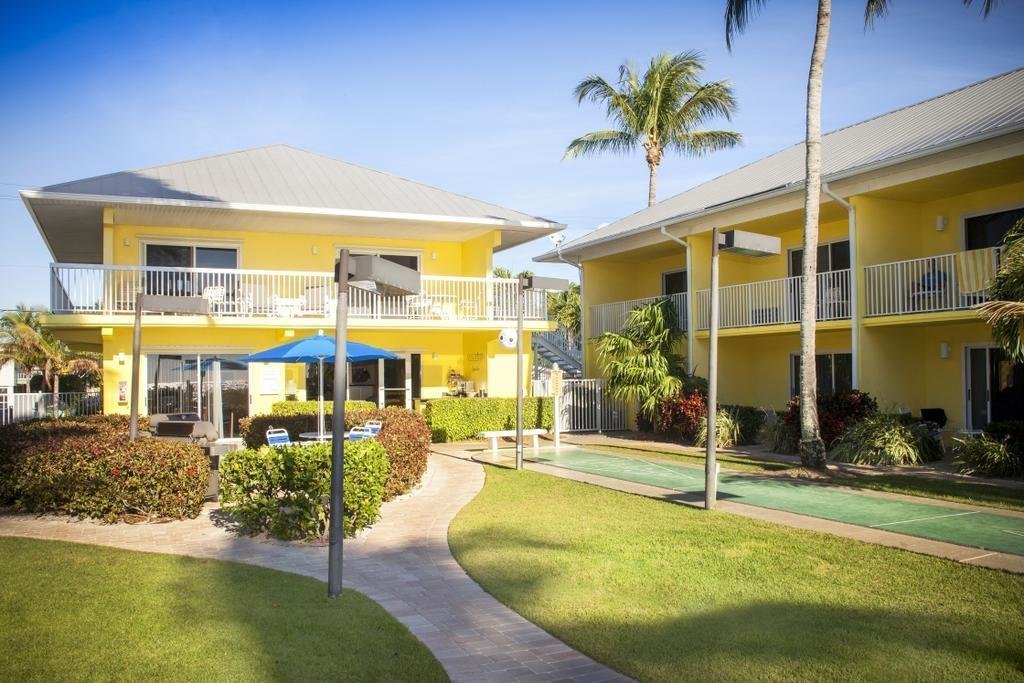 Standard Vierer Zimmer mit Blick auf den Innenhof Sandpiper Gulf Resort
