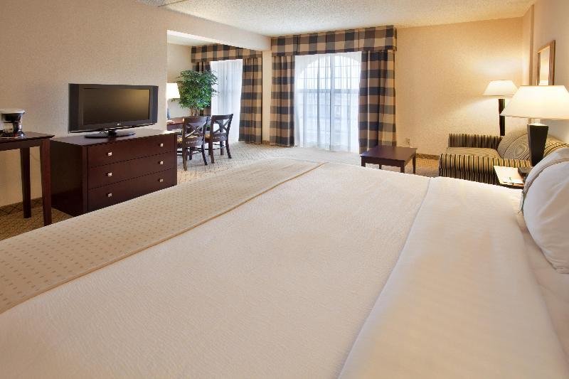 Suite junior Holiday Inn Hotel & Suites Springfield, an IHG Hotel