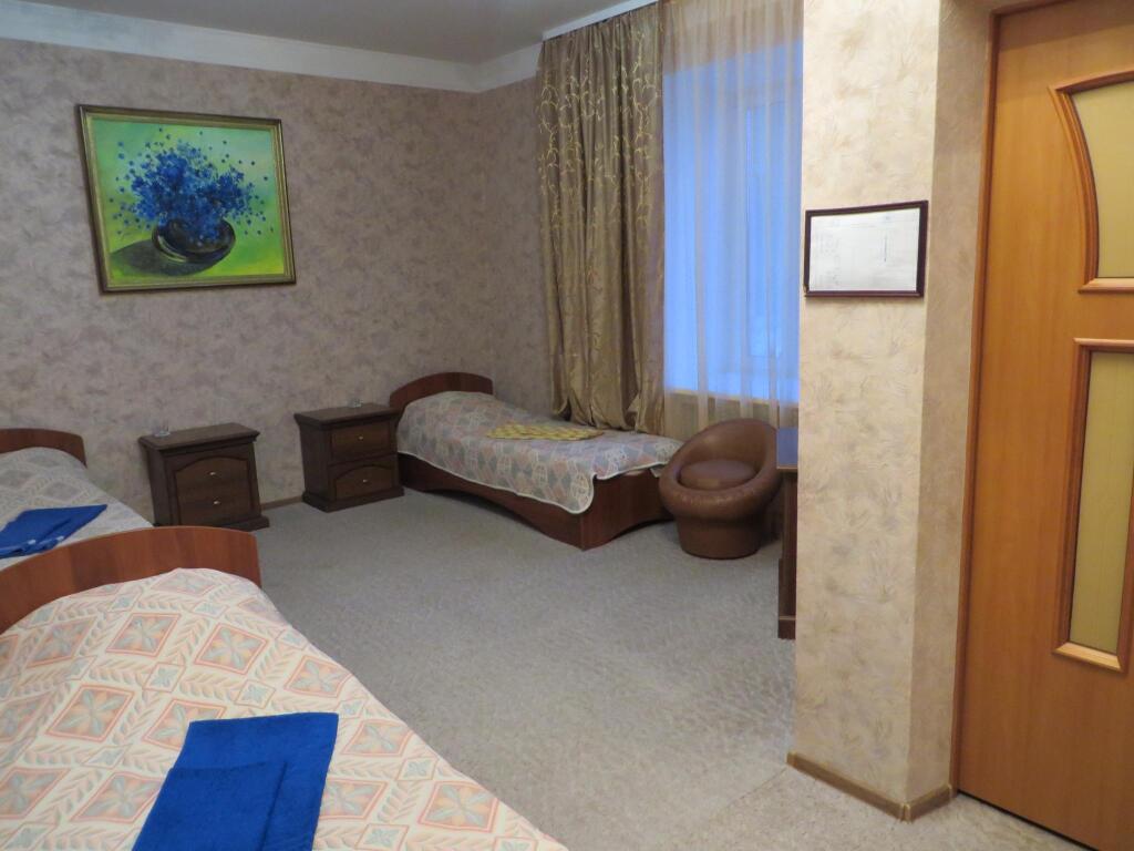 Standard Triple room Гостиница СИБИРЬ Туртас Уватский район