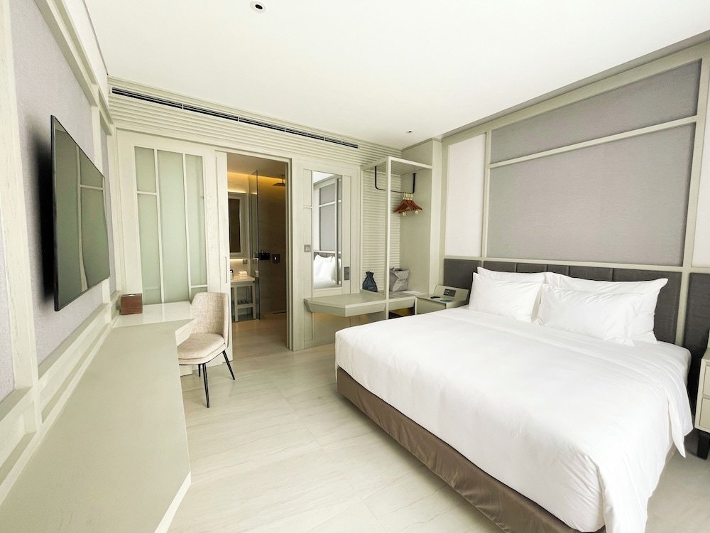 2 Bedrooms Standard Penthouse room M City Hotel Saigon