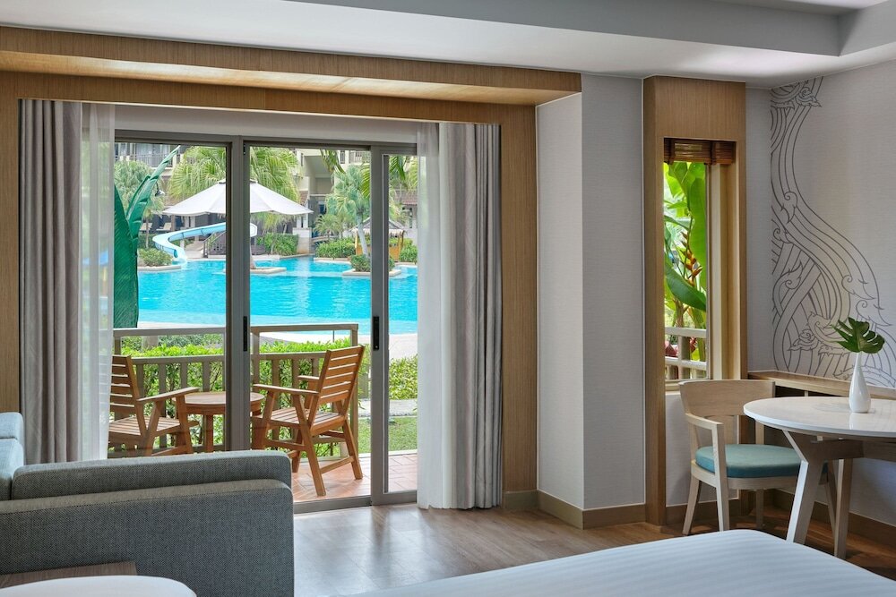 Двухместный номер Standard с видом на бассейн Phuket Marriott Resort & Spa, Merlin Beach