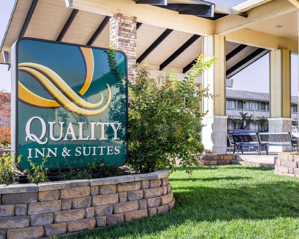 Кровать в общем номере Quality Inn & Suites Cameron Park Shingle Springs