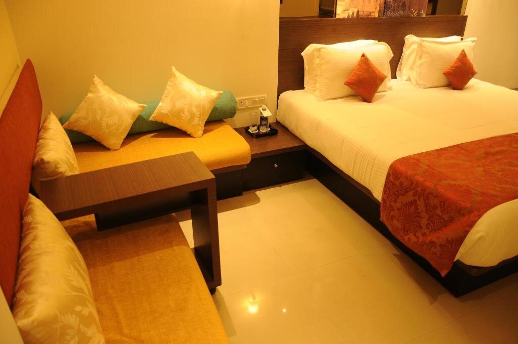 Habitación doble Superior con vista Regency Sameera Vellore by GRT Hotels