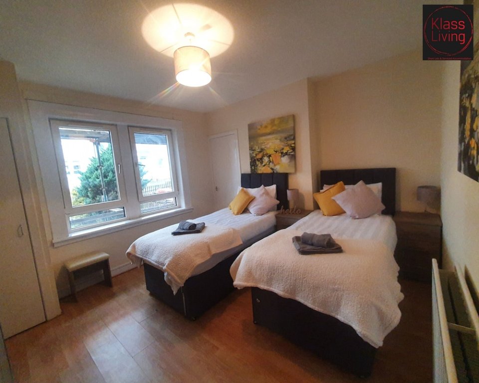 Apartment Two Bedroom Apartment by Klass Living Serviced Accommodation Airdrie - Nicol Apartment With WiFi & Parking
