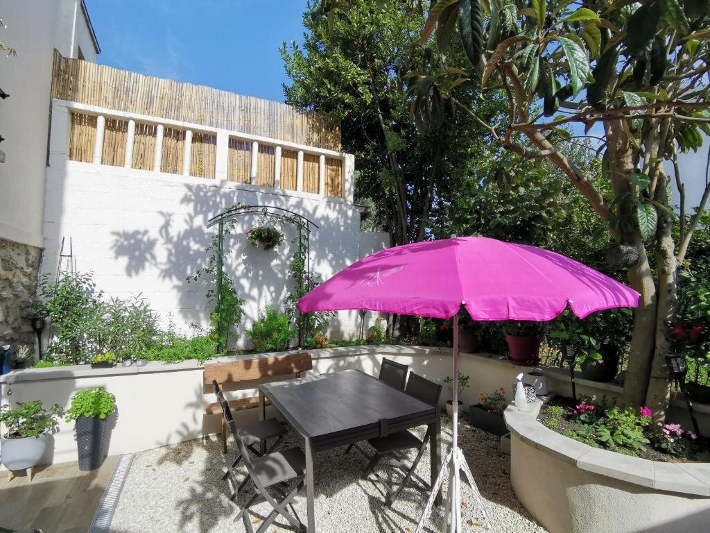 Apartment Agréable logis au calme avec jardin entre PARIS et EURODISNEY