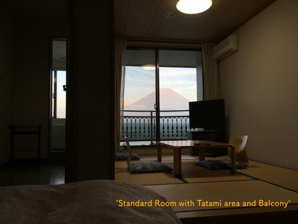 Номер Standard с балконом Shoji Mount Hotel
