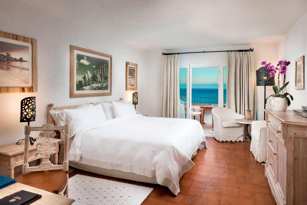 Двухместный номер Premium с балконом и с видом на море Romazzino, A Belmond Hotel, Costa Smeralda