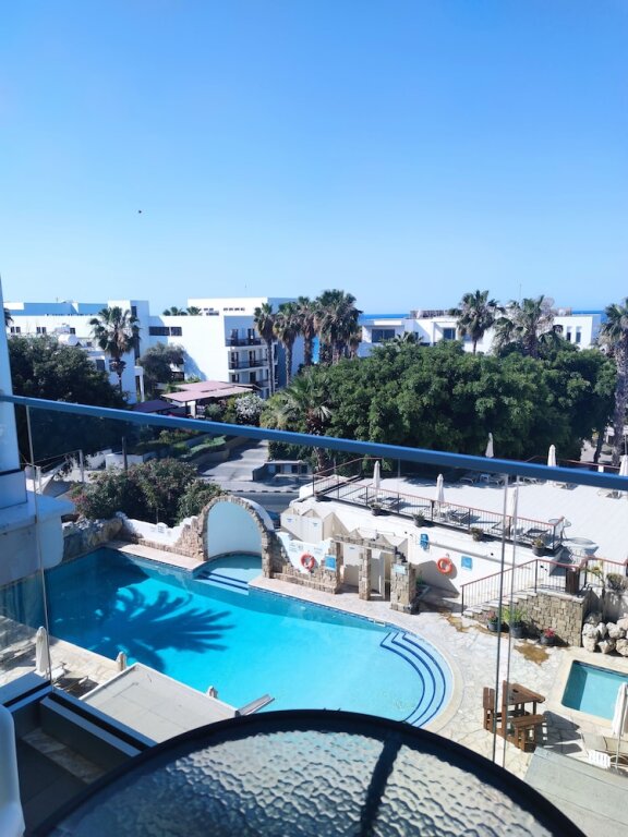 Номер Superior с балконом и с видом на море Dionysos Central Hotel