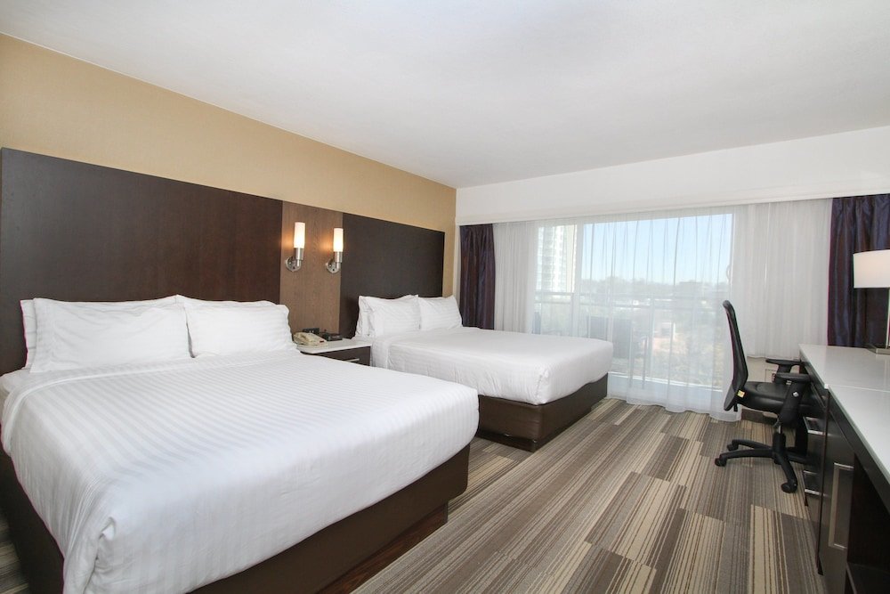Standard Quadruple room with balcony Holiday Inn Express San Diego Downtown, an IHG Hotel