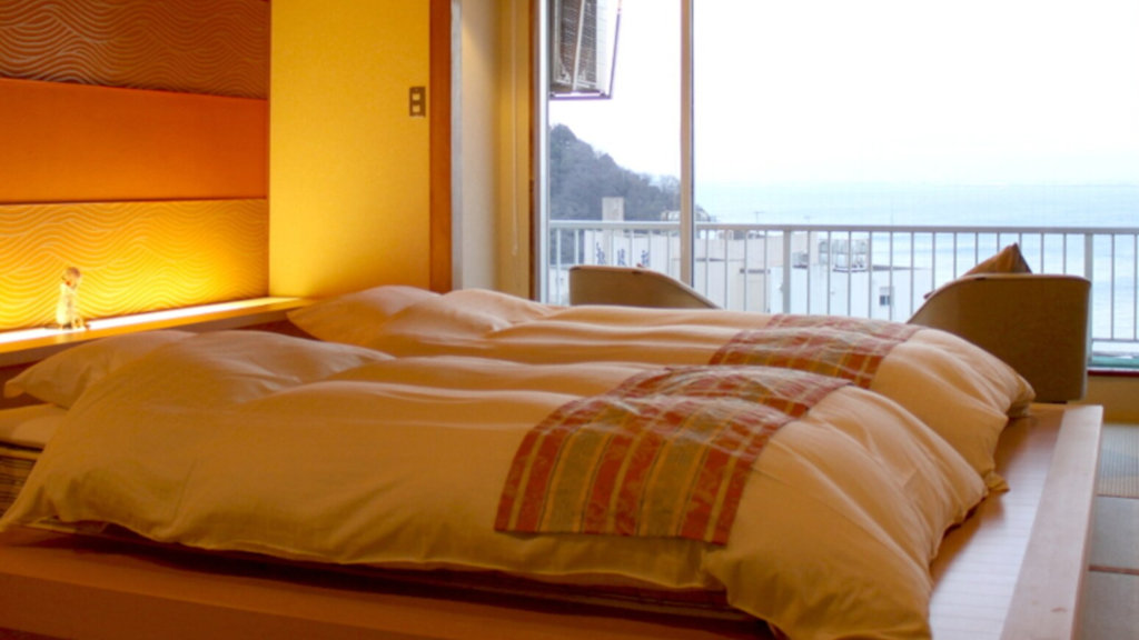 Кровать в общем номере (женский номер) с видом на океан Himeyado Hanakazashi - Caters to Women (отель для женщин)