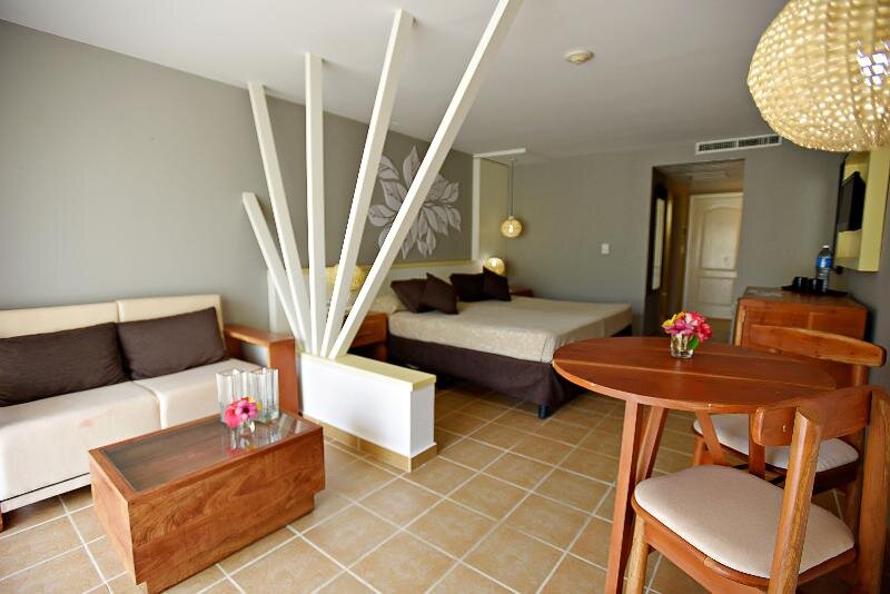 Standard Doppel Zimmer mit Balkon Memories Caribe Beach Resort
