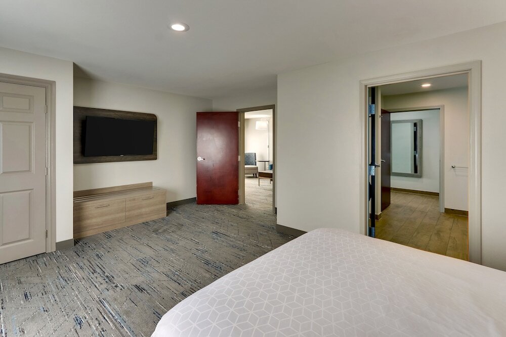 Suite 1 camera da letto Holiday Inn Express & Suites