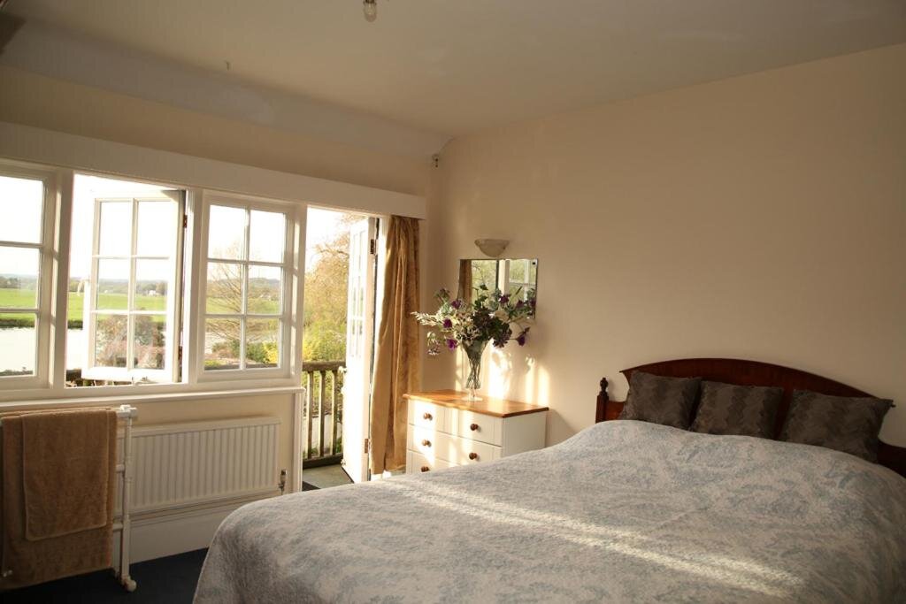Standard Doppel Zimmer mit Balkon Inverloddon Bed and Breakfast, Wargrave