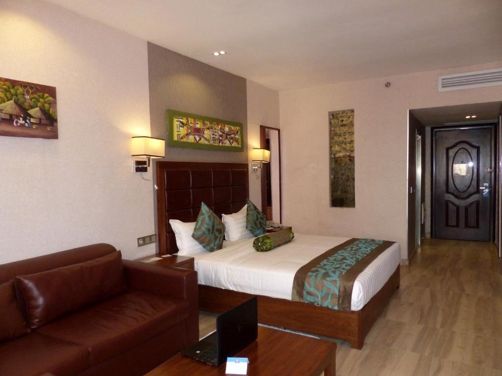 Двухместный люкс Executive Days Hotel & Suites by Wyndham Dakar