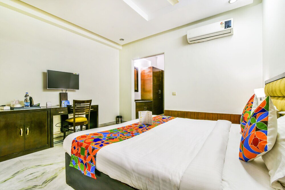 Premium room FabHotel Sunshine Residency