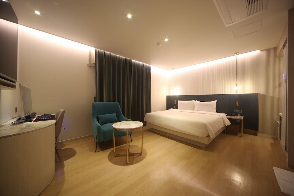 Premium room H Avenue Hotel
